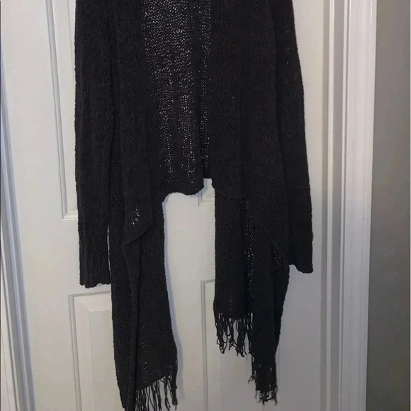 American Eagle Cardigan - Picture 4 of 5